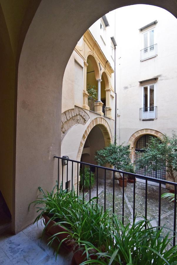 Casa Santa Sofia Apartment Palermo Bagian luar foto